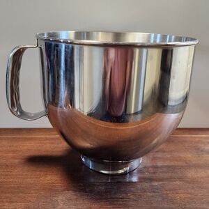 KitchenAid 5-quart stainless steel mixing bowl with a handle